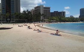 Palms Waikiki #412